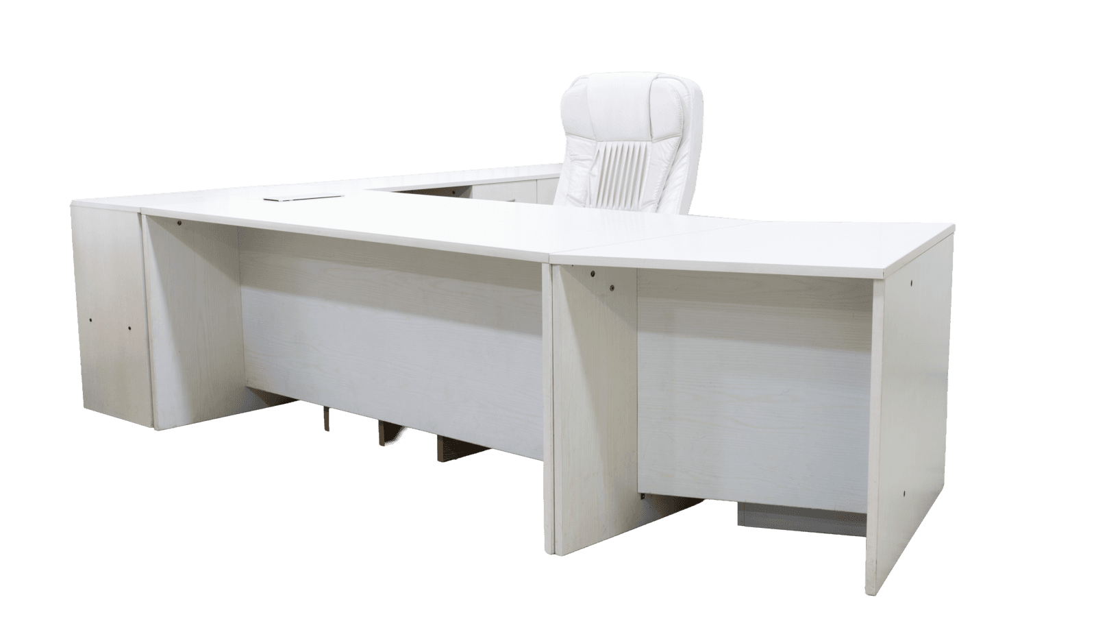CEO Table  thumbnail 3